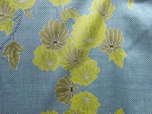 アンティーク　花模様織り出し本場泥大島紬着物(5マルキ)